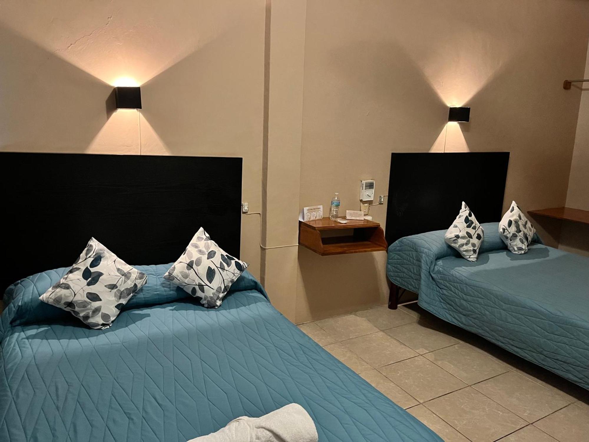 Hotel Las Brisas カテマコ エクステリア 写真